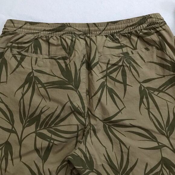 Lands' End NWT Khaki Palm Pull On Shorts Men Various - Picture 6 of 10